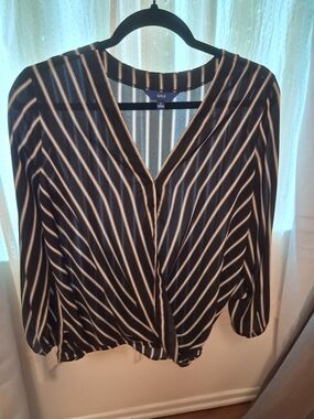 Apt. 9 Black and Cream Striped V-Neck Twist-Front Blouse